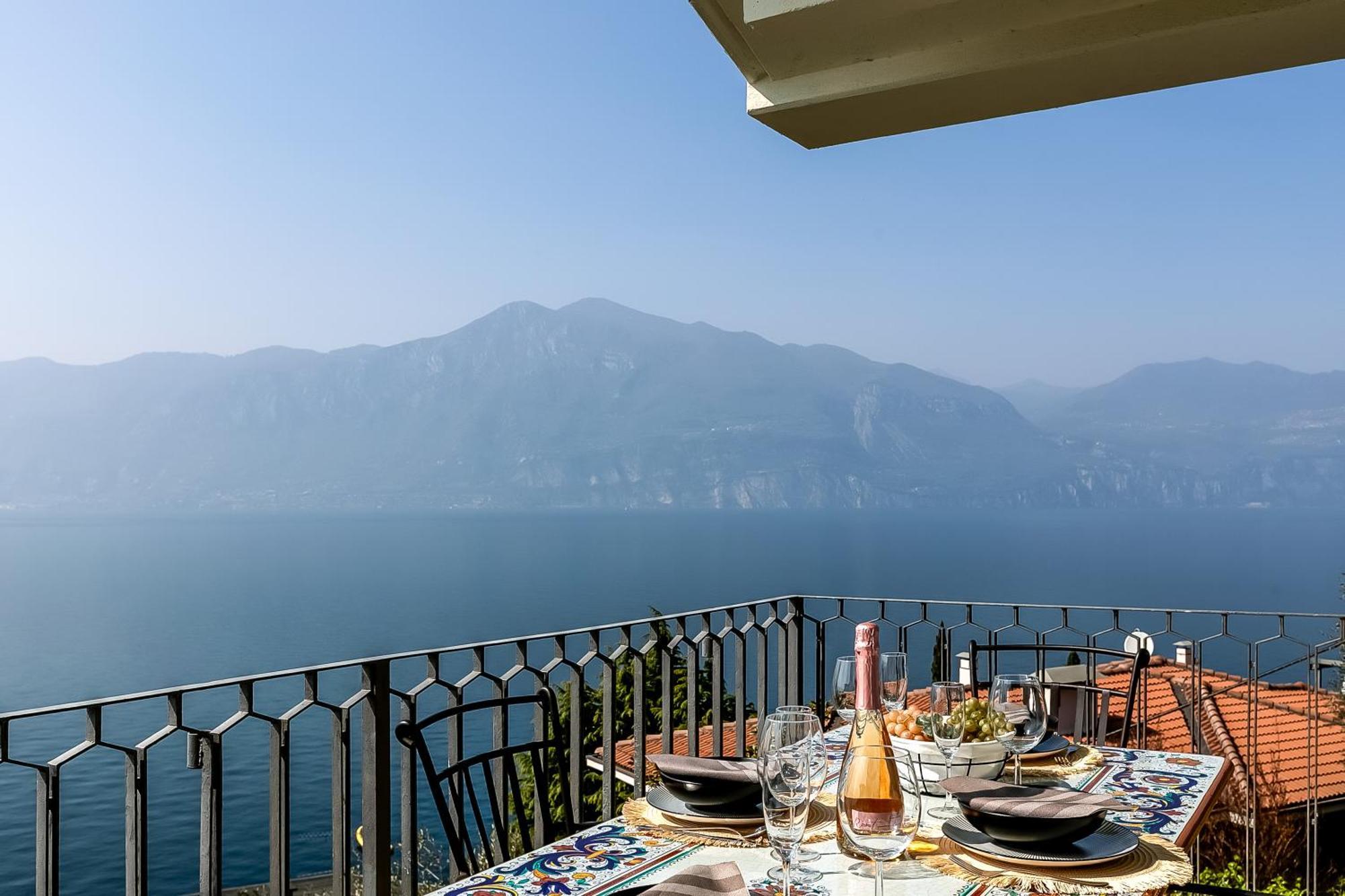 Villa Mercurio 布雷佐内加尔达 外观 照片