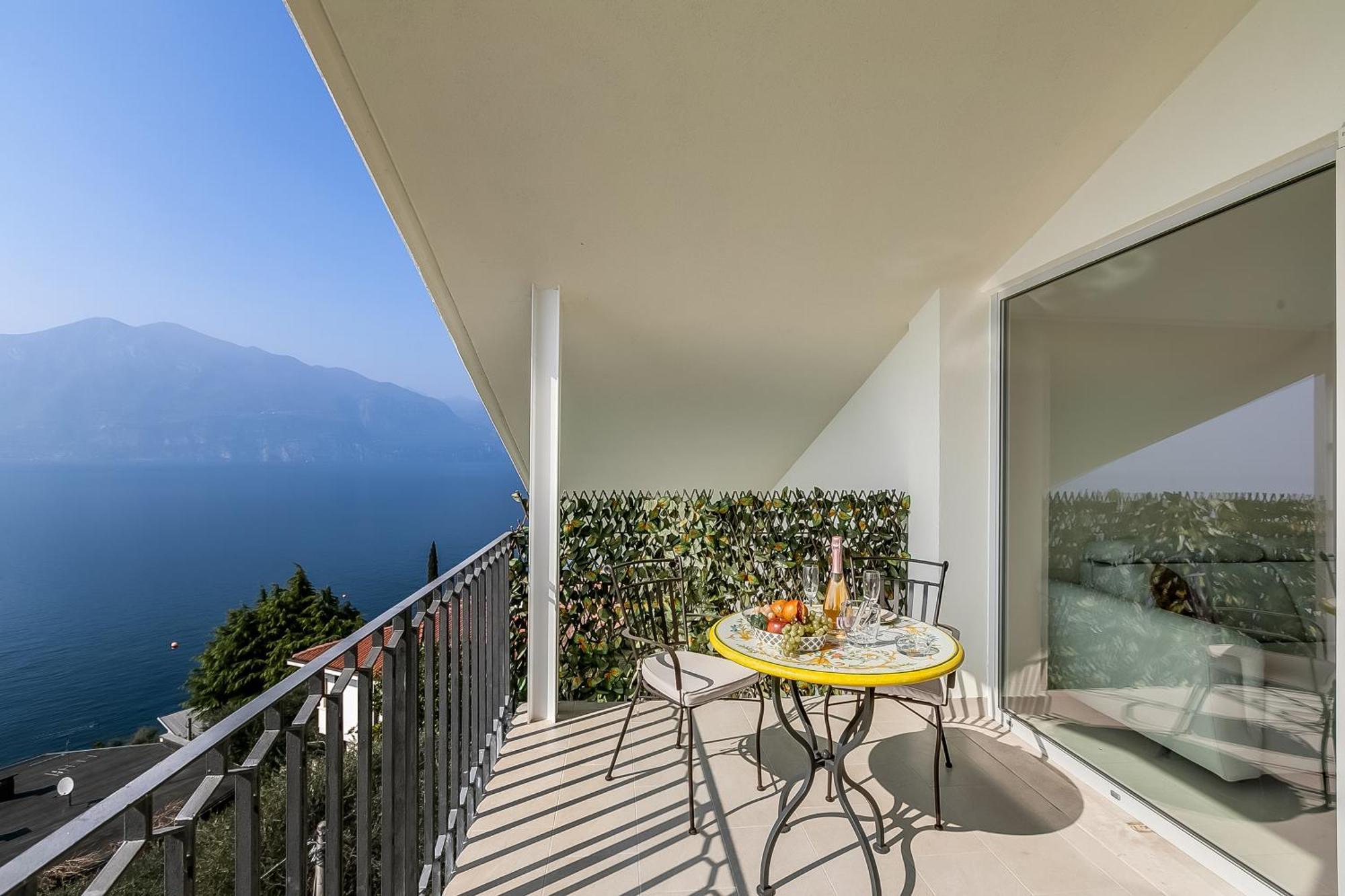 Villa Mercurio 布雷佐内加尔达 外观 照片